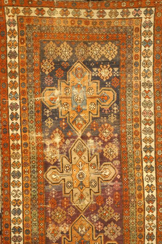 Kazak Antik, Kaukausus, um 1900/1910, Wolle auf Wolle, ca. 258 x 130 cm, SchÄtzwert: 1800.- EURO, EHZ: 5