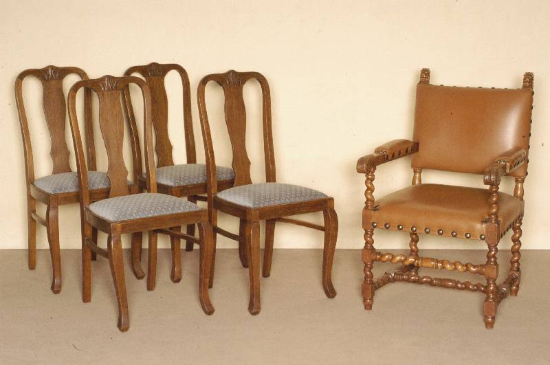 4 HochlehnstÜhle, deutsch, um 1910, Eiche massiv, gebogene Beine und RÜckenlehne, Polsterung und Bezug sekundÄr, stabil, restauriert, ...