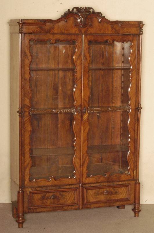 Vitrinenschrank, deutsch, um 1870, Louis -Philippe, Korpus Weichholz, Mahagonifurnier gespiegelt, unten 1 Schublade, auf Rahmen gearbeitet, ...