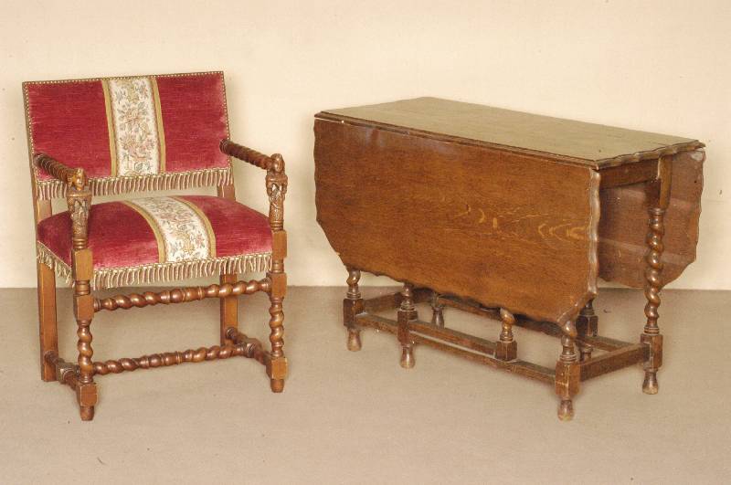 sogenannter Oblongtable, England, um 1890/1900 , viktorianisch, Eiche massiv, Gestell auf gedrechselten Beinen, FÜße in sich verschrÄnkt , ...