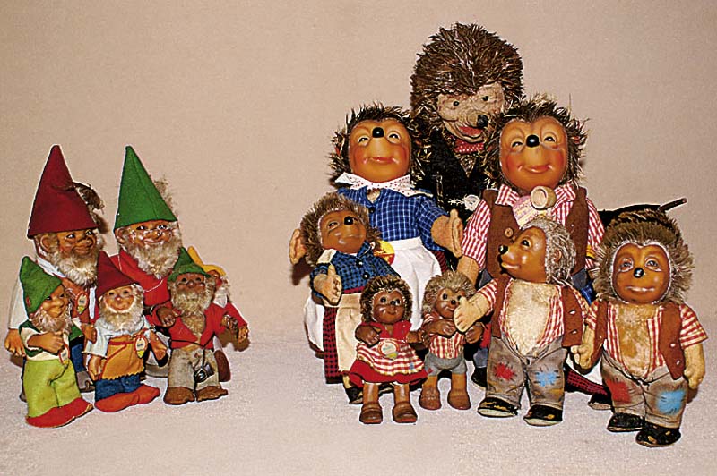 Konvolut 6 Guckis, Steiff, 50er/60er Jahre, 1x Lucki, z.T. stÄrker bespielt, Altersspuren, H. ca. 11-17 cm