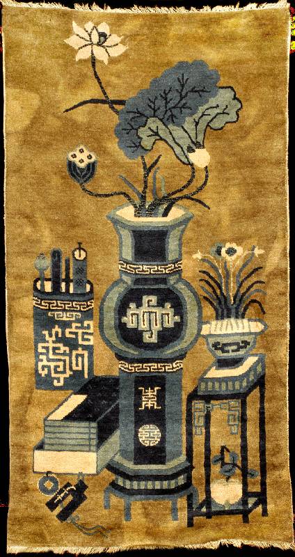 Pow Tow antik, China, um 1900, feine hochwe rtige Wolle geknÜpft auf Baumwolle, ca. 130 x 70 cm, feine bis mittelfeine KnÜpfung, feiner Griff, ...