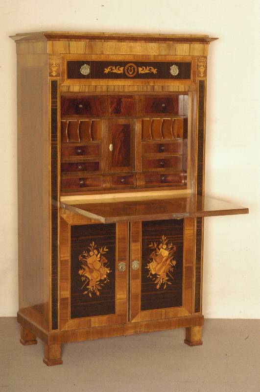 StandsekretÄr, Frankreich, um 1890, sehr schÖn floral intarsiert, im Innenteil der Platte intarsierter Frauenkopf, original Schellackpolitur ...