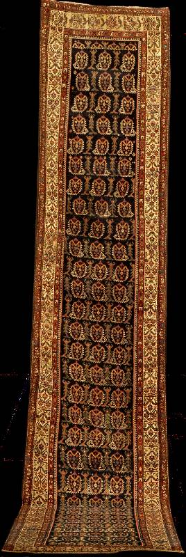 Nordwestpersischer Kurden LÄufer antik, rei ne Pflanzenfarben, ende 19.Jahrhundert, Wolle geknÜpft auf Baumwolle, ca. 450 x 88 cm (selte nes ...