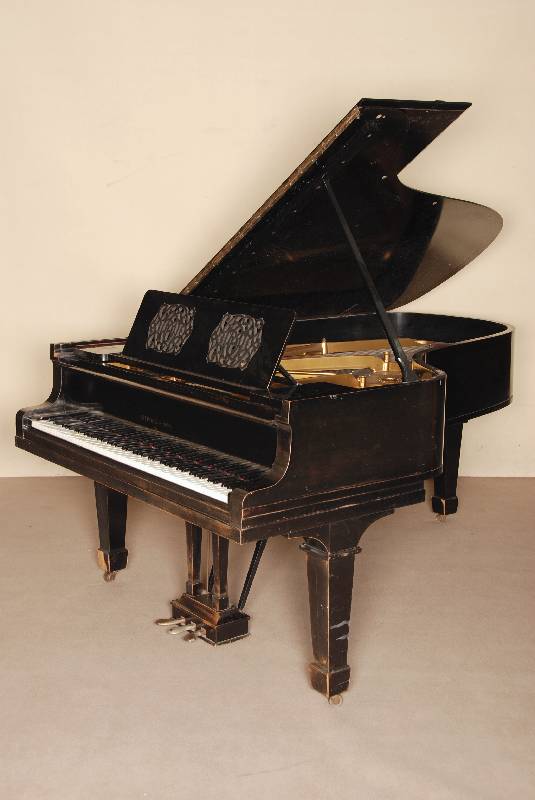 FlÜgel, Steinway & sons, Hamburg/New York, um 1915/16, hervorragende Verarbeitung, Klangboden in Ordnung, Metallrahmen, stÄrkere Gebrauchsspuren ...