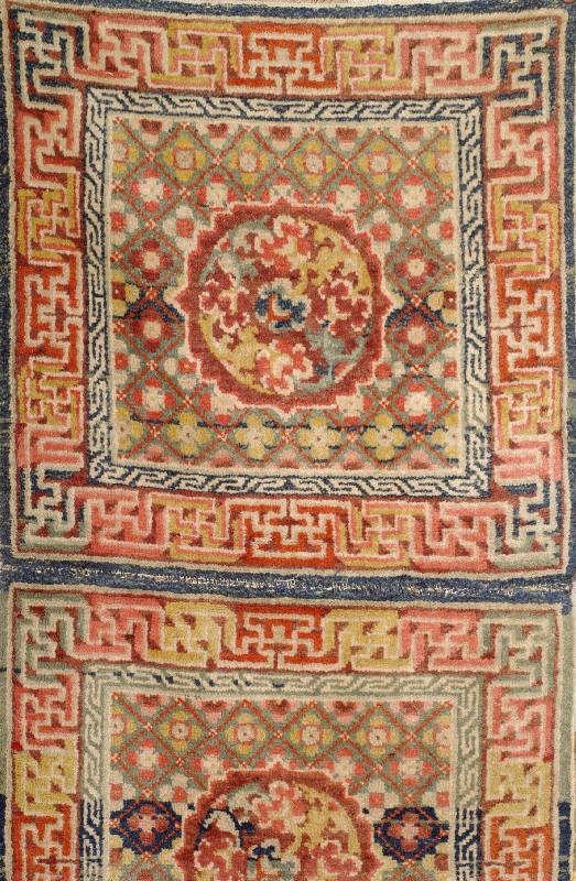 China Kissenplatte, um 1900, Wolle auf Baumwolle, ca. 130 x 67 cm, EHZ:3