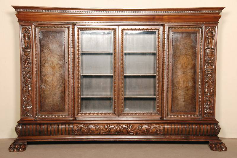 Vielzweckschrank, deutsch, um 1910, Korpus Weichholz/Hartholz, im italienischen Renaissancestil, Fuß und Lisenen bzw. Kopf zum grÖßten Teil ...