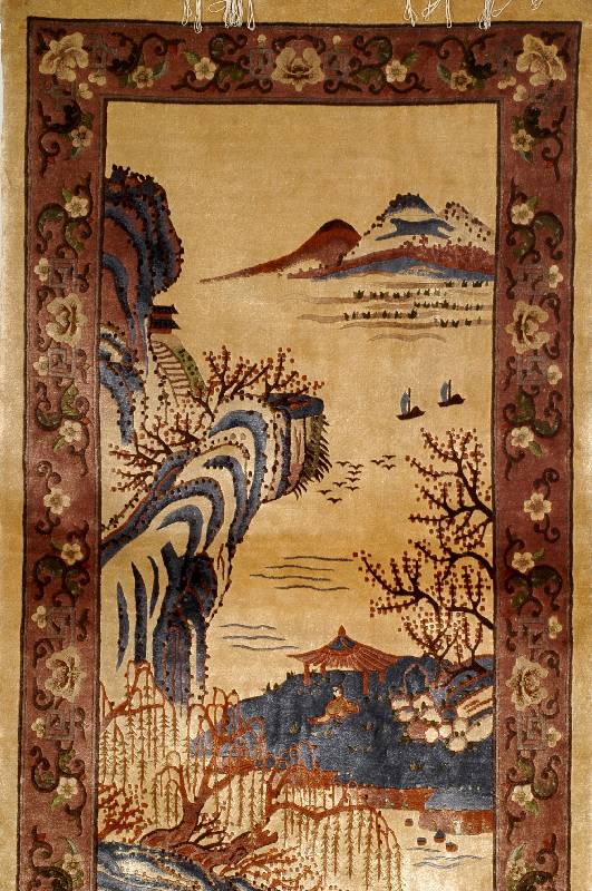 China Seide alt, China, um 1950, reine Naturseide, ca. 156 x 92 cm, SchÄtzwert: 1800.- EURO, EHZ: 2