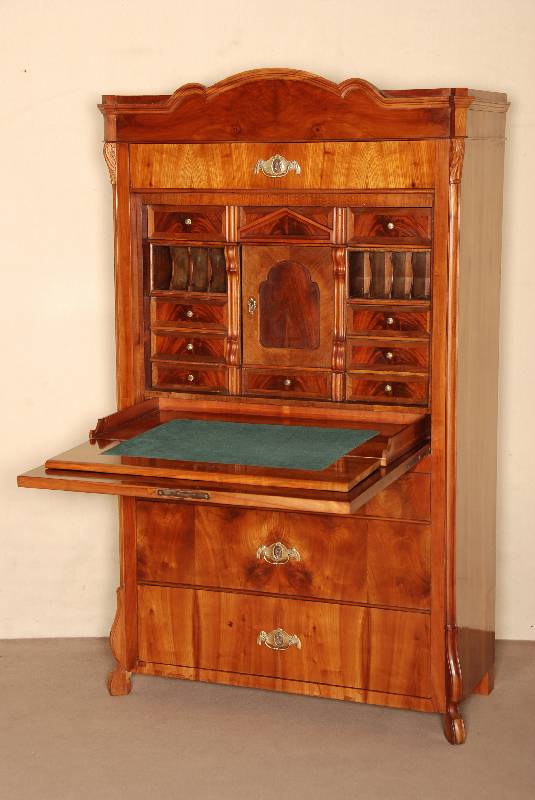 SpÄtbiedermeier-StandsekretÄr, um 1850, Kirsche furniert, GeheimfÄcher, herausziehbare Schreibunterlage mit Hirschledereinsatz, ...