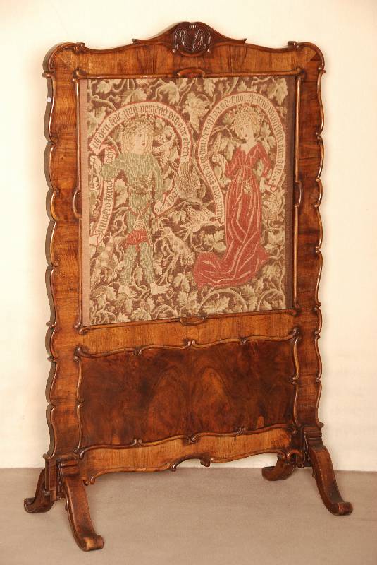 Stellschirm bzw. Raumteiler, sÜddeutsch, um 1835/40, Louis-Philippe-Stil, Korpus Weichholz, dickes SÄgefurnier, Wurzelnußfurnier gespiegelt ...