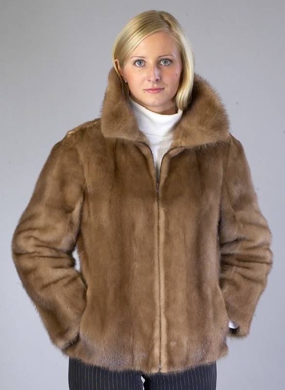 Hellbraune Nerzjacke, Gr. ca. 38, braun/graues Innenfutter, mit Reißverschluß, Innenlabel: Wehrmeier, 2 Einschubtaschen, RÜckenlÄnge ca. 56 ...