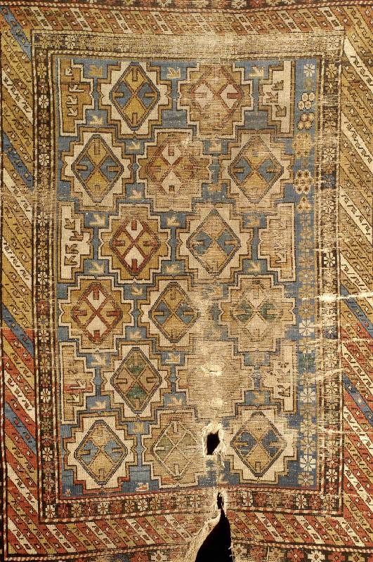 Schirwan antik, Kaukasus um 1880, Wolle auf Wolle, ca. 139 x 103 cm, EHZ: 4-5