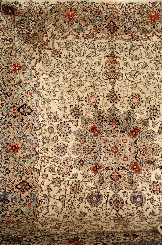 Kaschmar sign, Persien, um 1960, Wolle auf Baumwolle, ca. 373 x 302 cm, SchÄtzwert: 2200.- EURO, EHZ: 2