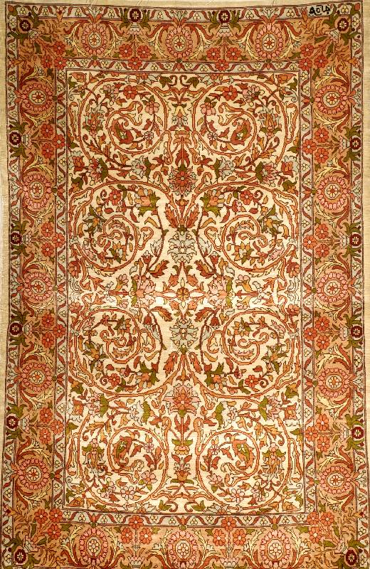 Seiden Hereke alt, TÜrkei, um 1950, reine Naturseide, ca. 109 x 71 cm, SchÄtzwert: 3800.- EURO, EHZ: 2, signiert