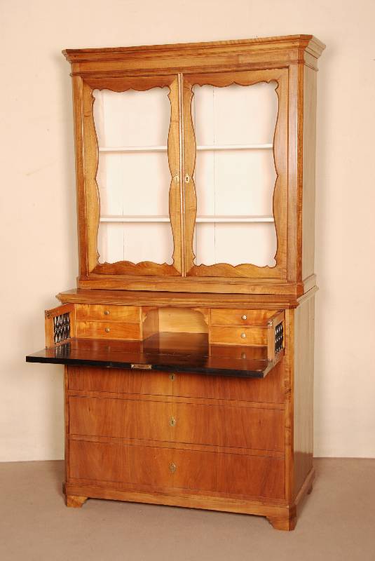 AufsatzmÖbel, deutsch, Unterteil um 1860/70, 4-schÜbig, SekretÄrfach in Schublade integriert, mit balusterfÖrmiger Seitengalerie, z.T. ...