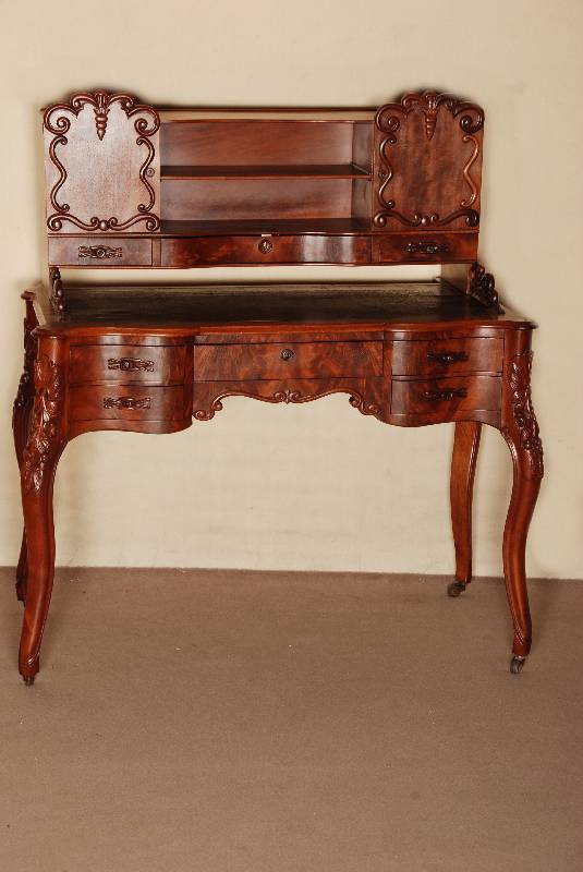 DamensekretÄr, Holland, um 1860, Louis -Philippe, Korpus Weichholz, Mahagoni massiv, z.T. furniert, auf stark gebogenen Beinen mit eleganten ...