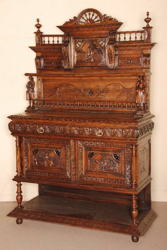 Anrichte mit Prunkaufsatz, Frankreich, um 1870 , bretonisch, Kastanienholz, auf KugelfÜßen, offene Ablage, TÜrfÜllungen mit volkstÜmlichen ...
