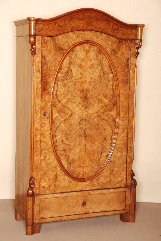 Schrank, deutsch, um 1860, Louis-Philippe, Korpus Weichholz, furniert mit ausgesuchten WurzelhÖlzern, sehr schÖne Maserung, abgeschrÄgte Ecken, ...