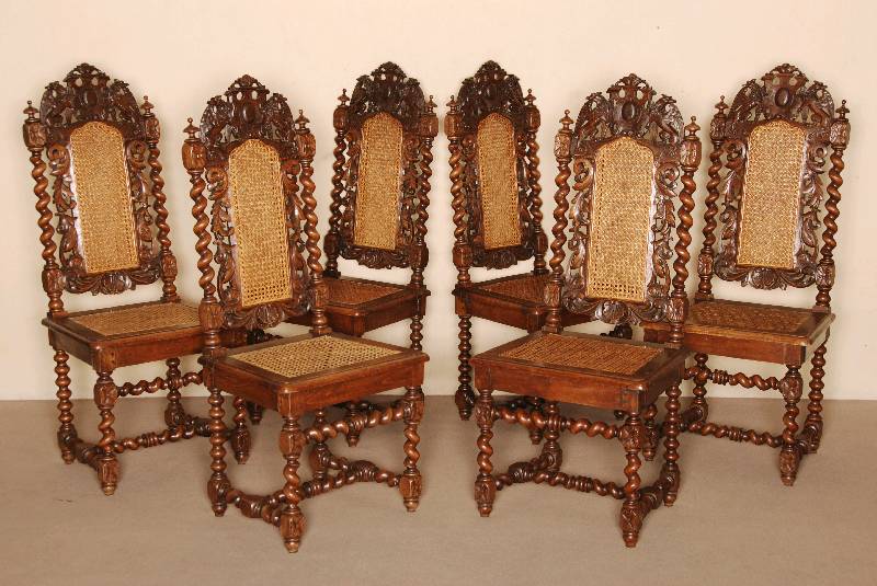 6 StÜhle, Frankreich, um 1870, Eiche massiv, stark gedrechselte Beine und RÜckenlehne in Korkenzieherform, Beine verstrebt, BekrÖnung ...