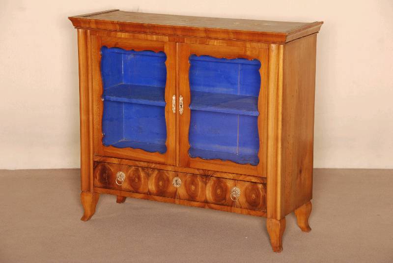 SchÖner Biedermeier-Kommodenaufsatz in Kirschholz, minimale Reparaturen, 1 Glas ersetzt, vÖllig originales und dekoratives MÖbel aus der Zeit ...