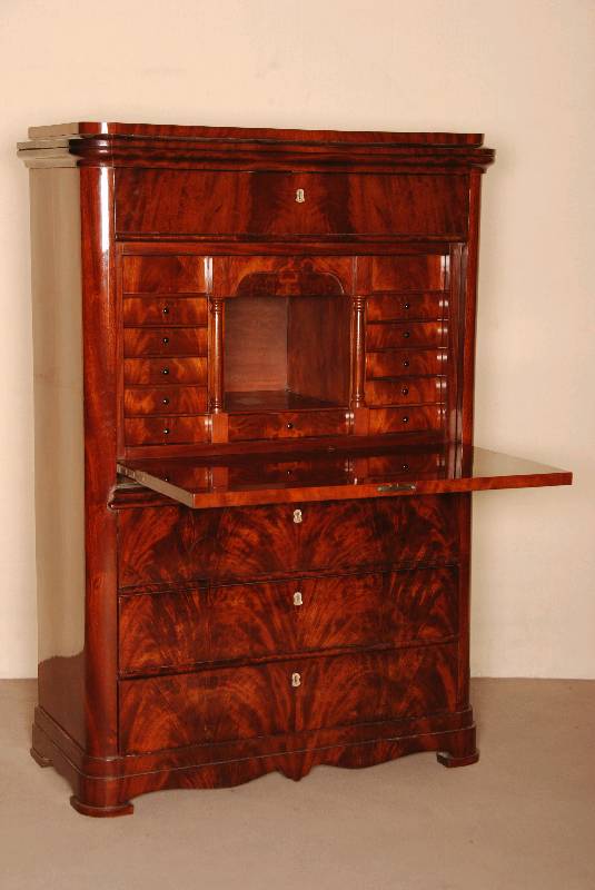 StandsekretÄr, deutsch, um 1840, gerader Korpus, Mahagoni furniert, unten 3-schÜbig, Innenleben mit vielen SchubkÄsten, Ecken abgerundet, ...