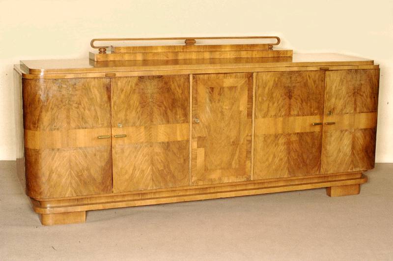 Anrichte, deutsch, um 1925, ArtDeco, Korpus Weichholz, Nussbaum furniert, sehr schÖnes Furnierbild, 5-tÜrig, darÜber 2 Ausziehplatten, 1 ...