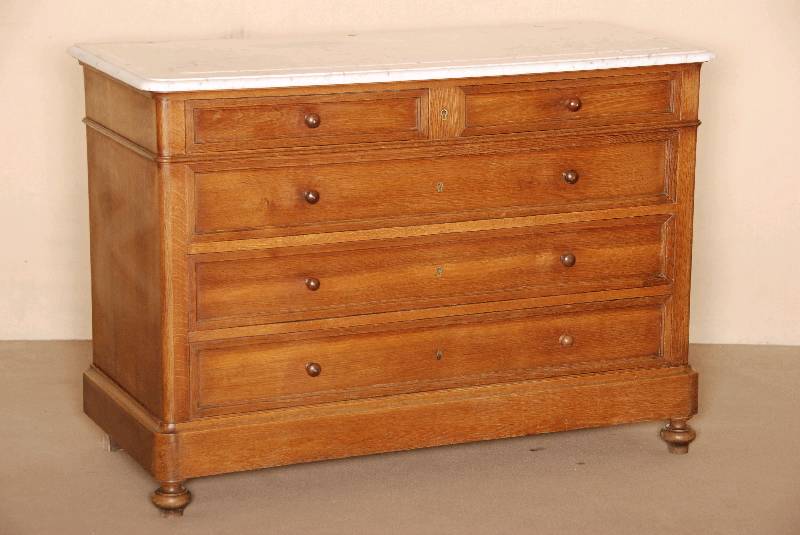 ursprÜngliche Waschkommode, deutsch, um 1900 , Korpus Hartholz/Eiche massiv, Eichefurnier, auf Rahmen gearbeitet, 5-schÜbig, stark profiliert, ...