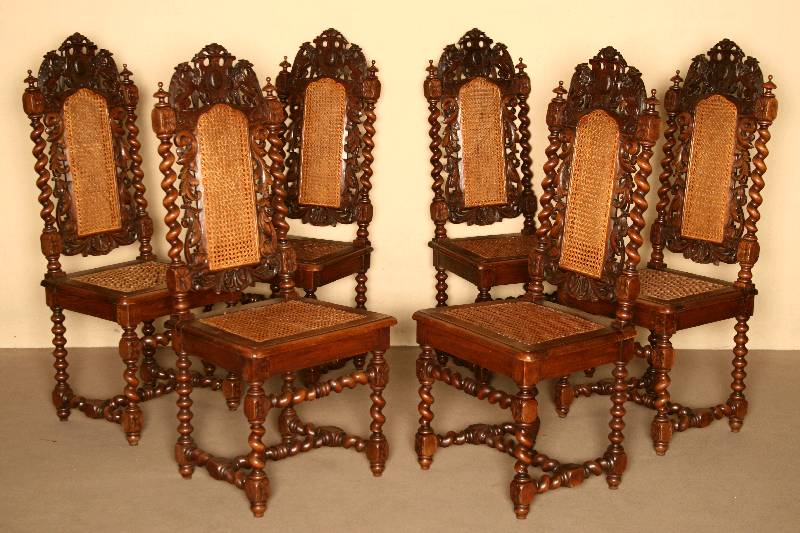 6 StÜhle, Frankreich, um 1870, Eiche massiv, stark gedrechselte Beine und RÜckenlehne in Korkenzieherform, Beine verstrebt, geschnitzte ...