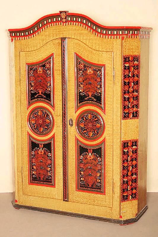 Brautschrank, SÜdschwarzwald, Korpus 1830/40 , Bemalung ursprÜnglich alte Fassung erneuert, sehr aufwendig, BeschlÄge aus der Zeit, altes ...