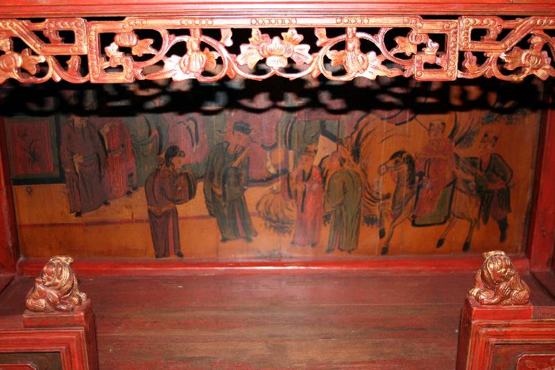 Detail a: HochzeitsaufsatzmÖbel, China, um 1900 oder frÜher, komplett auf Rahmen und Leisten gearbeitet, Unterteil 2-schÜbig und 2-tÜrig, Inlets ...