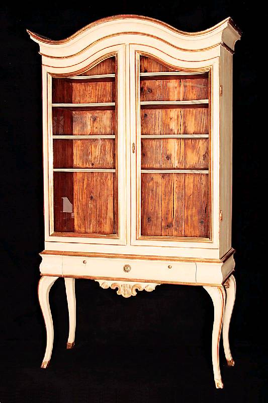 Prunkvitrine/Prahlhans, Gegend um WÜrzburg mit Braunschweiger Einfluß, um 1750/60, Front und Beine Obstholz (Zwetschge) massiv, cremefarben ...
