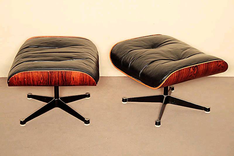 Ottoman, Entwurf 1956, AusfÜhrung 1970/75, zusammen mit dem Loungechair einer der bekanntesten EntwÜrfe von Charles und Ray Eames, drei gebogene ...