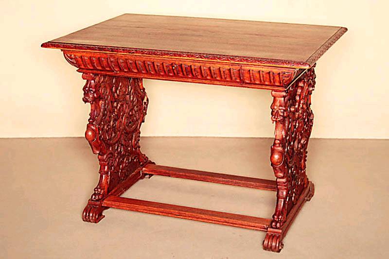 Schreibtisch, deutsch, um 1880, Danziger Barock, Eiche massiv, z.T. furniert, Fuß beidseitig reich geschnitzt, mit Drachenmotiv , unter der ...