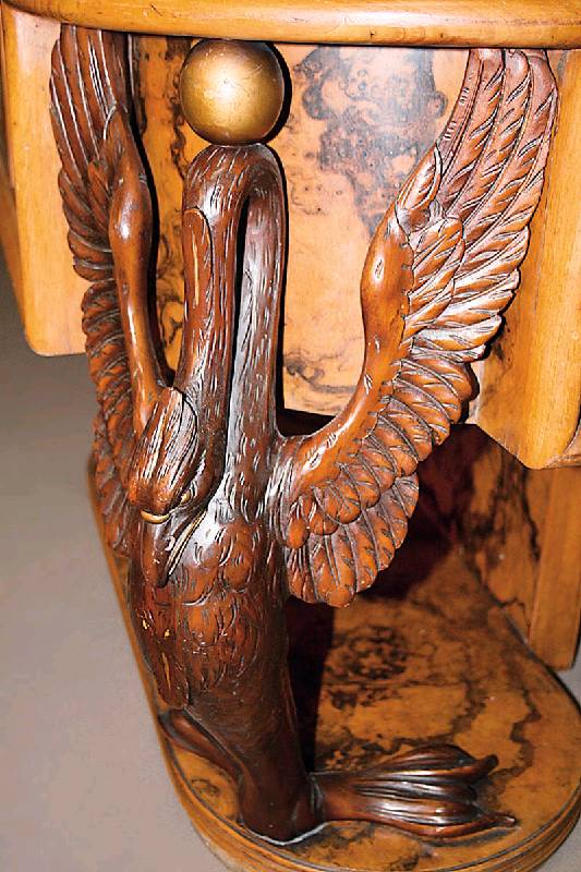 Detail a: ReprÄsentationsmÖbel fÜr Empfangshalle bzw. hochherrschaftliche Wohnung, Italien, um 1935/38, Korpus massive EdelhÖlzer von bester QualitÄt, ...