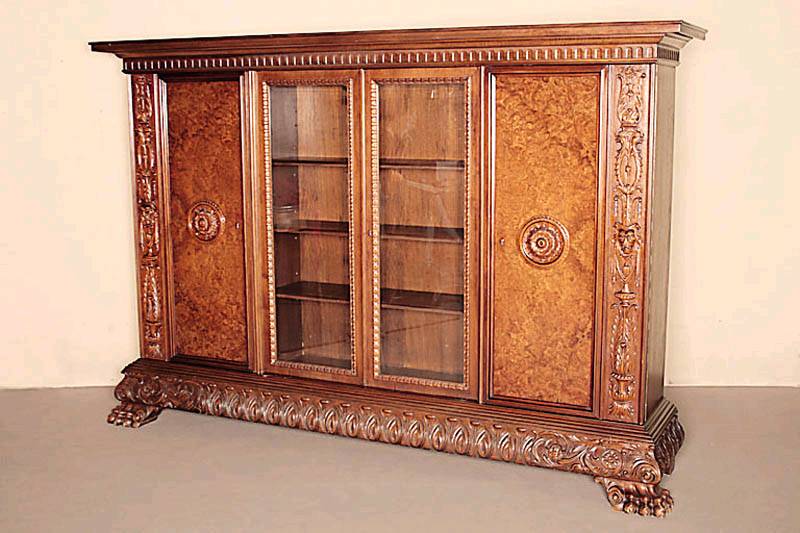 Vielzweckschank, deutsch/wohl Warrings, um 1960, nach italienischem Renaissancevorbild, Korpus Weichholz/Hartholz, hervorragende Verarbeitung, ...