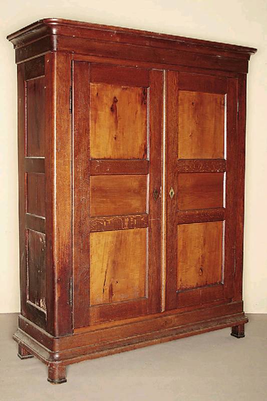 Biedermeierschrank, Pfalz/ Raum Neustadt/Landau, um 1825/30, sogenannter Brautschrank, z.T. Eiche massiv, auf Rahmen gearbeitet, Inlets in Birnbaum, ...