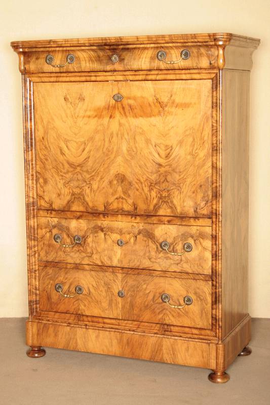 Detail a: Standsekretär, Baden/Pfalz, um 1830, Korpus Weichholz, Wurzelnußfurnier doppelt bzw. 4-fach gespiegelt verlegt, sehr harmonisches Furnierbild, ...
