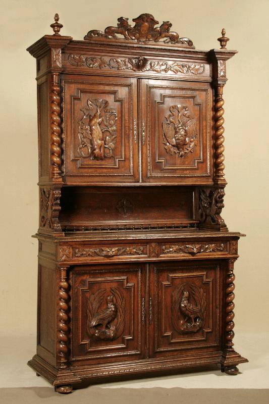 Aufsatzbuffet, Mittelfrankreich, um 1860/70, Eiche massiv, z.T. auf Rahmen gearbeitet, Frühbarockstil, aufgelegte vielfach getreppte Zierleisten, ...