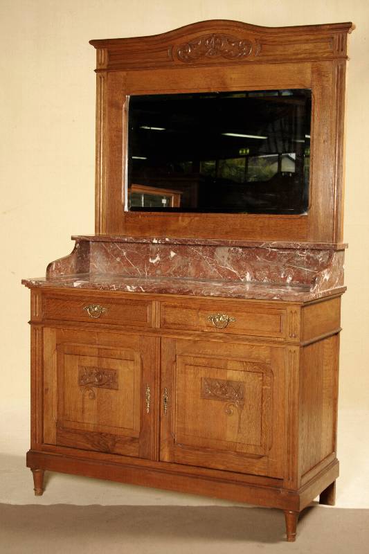 Waschkommode, Frankreich, um 1890, Eiche massiv, auf Rahmen gearbeitet, Lisenen mit Flachschnitzereien, Blumenmotive im frühen Jugendstil, ...