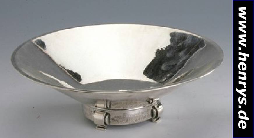 Art-Deco-Schale, deutsch, 925er Silber, Meistermarke Bremer Werkstätten für kunst- gewerbliche Silberarbeiten, reine Treibarbeit,Standring mit ...