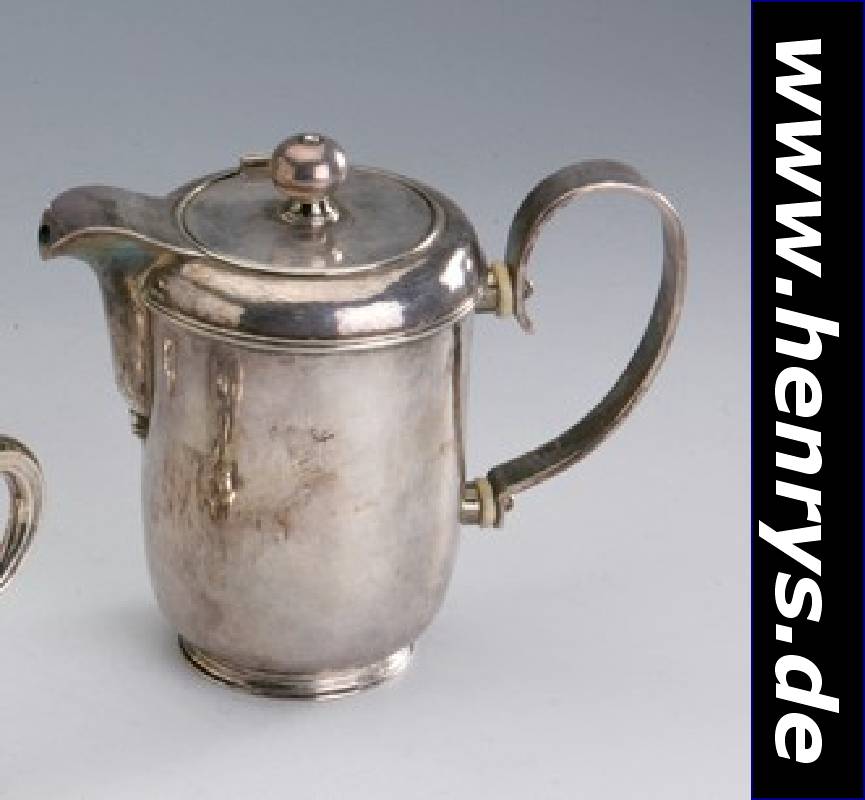 Moccakännchen, 900er Silber, um 1910, Kleemann München, Hammerschlagverzierung, seitl. Deckel, Griff mit Dämmringen, massive schwere Ausf., ca. ...