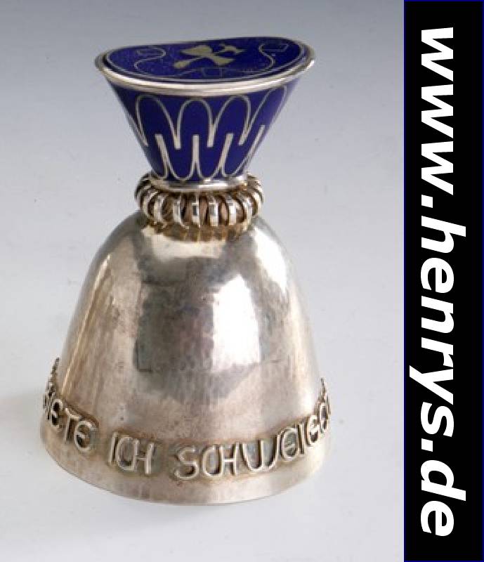 Tischglocke, deutsch 30er Jahre, Meistermarke IB, reine Treibarbeit, aufgesetzte Beschriftung im Jugendstil, Griff oval, zylindrisch verlaufend, in ...