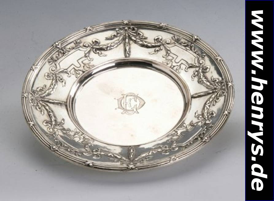 Zierschale, 800er Silber, Schürmann, wohl Düsseldorf um 1900, nach franz. klassizist.Vorbild mit reicher Freundschafts- und Glückssymbolik, ...