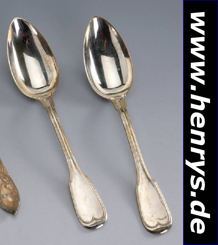 12 Menuelöffel Wilkens/Bremen um 1900, 800er Silber, Augsburger Fadenmuster, im Orig.-Etui, total ca. 900 g