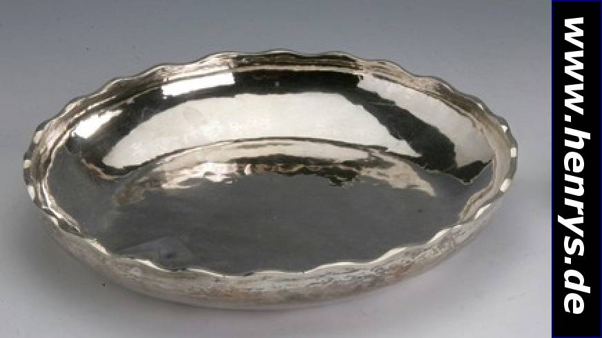 Anbietschale, Peru, 925er Silber, Hammerschlagverzierung, Rand gewellt, H. ca. 4 cm, D. ca. 25 cm, ca. 540 g