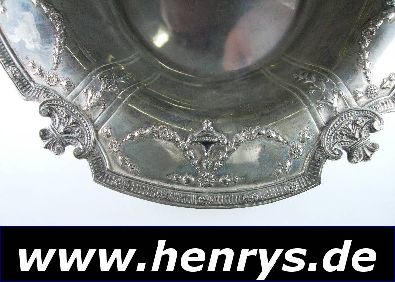 Detail b: Anbietschale, Amerika, 925er Silber, mit Girlandendekor, abstrakt floral verziert, H. ca. 4 cm, D. ca. 30 x 22 cm, ca. 480 g