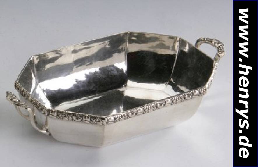 Henkelanbietschale, Bruckmann & Söhne, Heilbronn, um 1910/14, 800er Silber, Vertreiber G. v. Berge, Modellnummer, Treibarbeit, Rand floral ...