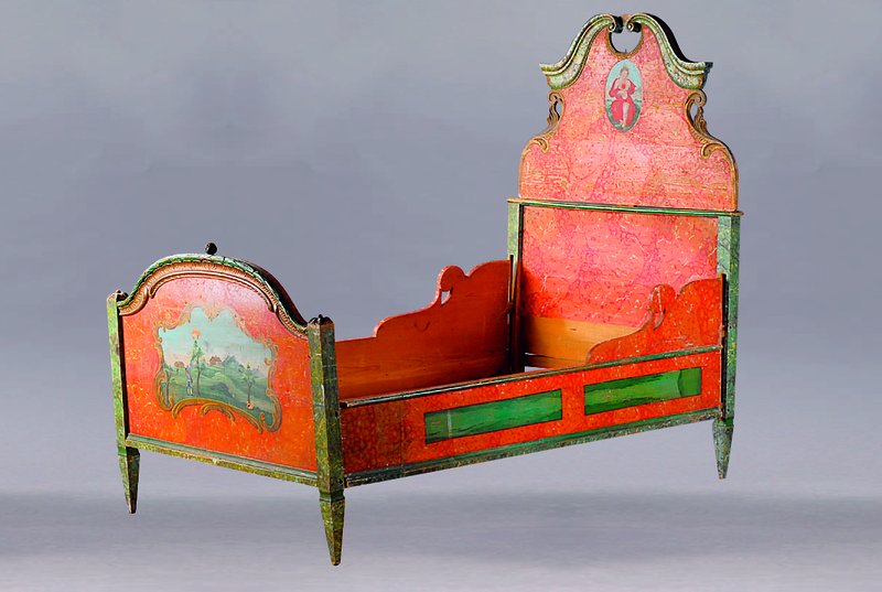 Bett, Elsaß, um 1800/20, Korpus Weichholz, schöner Aufstecker, bunte Orig.-fassung, Rest.notwendig, sehr gr. Orig.-bett aus der Zeit, selten, ca. ...