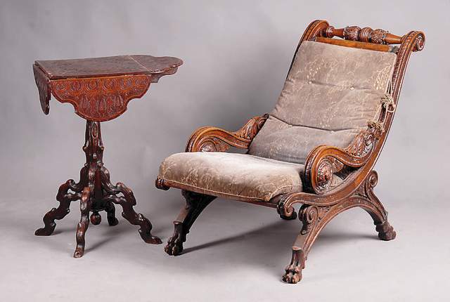 Liege, deutsch, um 1870/80, Gründerzeit, Barockstil, Eiche massiv, sehr reich geschnitzt aus dem Vollholz, Auflagen aus der Zeit, sammelw., museal ...