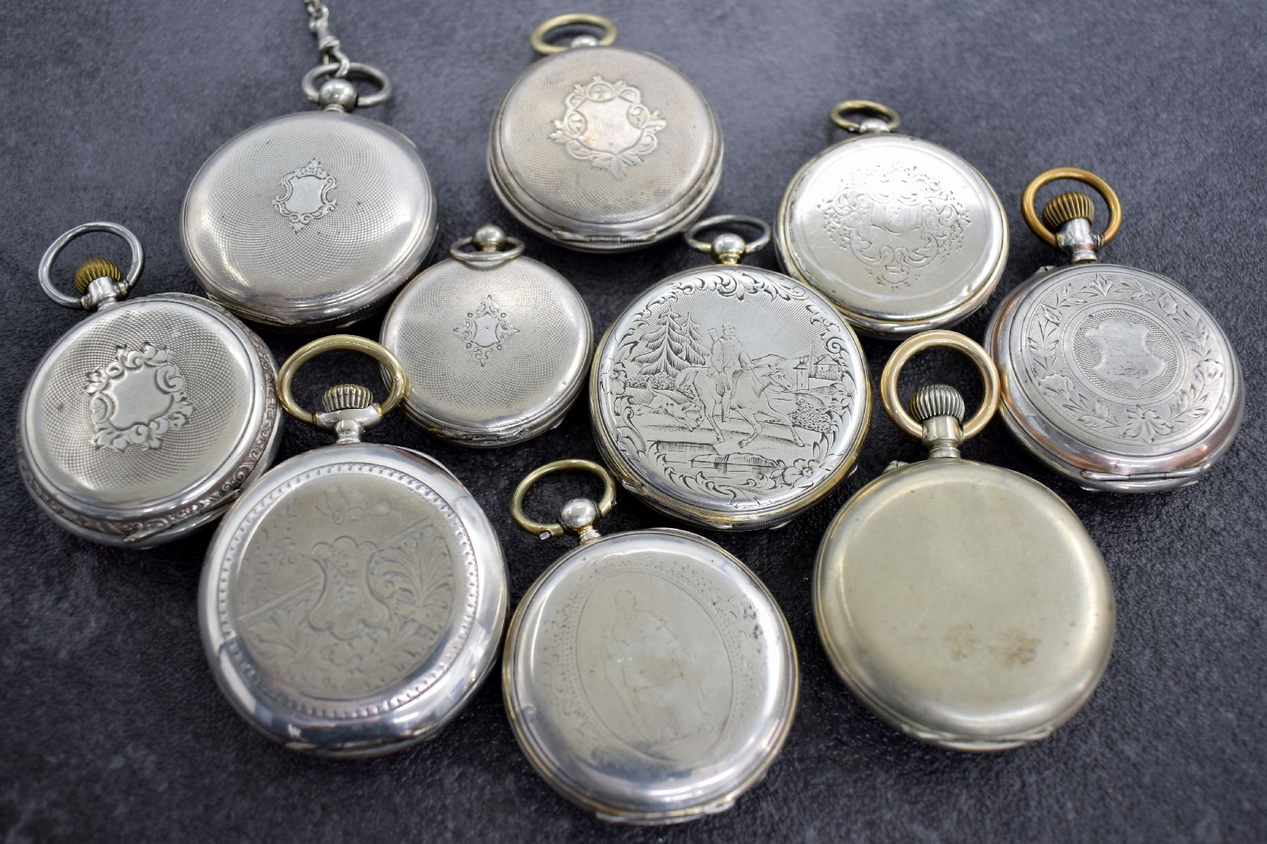 Detail b: Konvolut: 10 Taschenuhren, Schweiz um 1870 - 1890, Silber- & Metallgehäuse, Emailblätter (riss.), versch. Designs, Zylinder- & Ankerwerke, meist ...